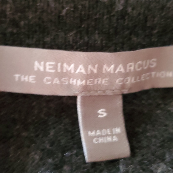 Neiman Marcus Cashmere Collection Cardigan 2 Shades of Grey - Picture 2 of 8
